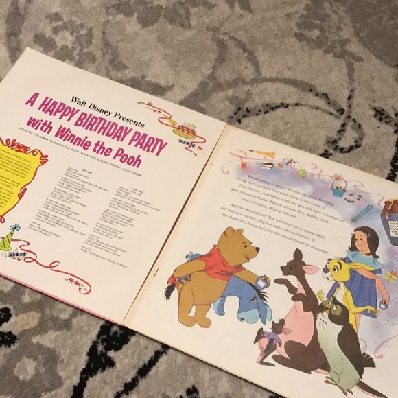 Host Pick Bundle of Vintage Disney Winnie the Pooh Vinyls - Picture 12 of 13